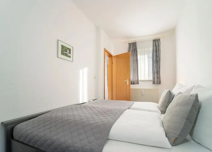 Kaiserhof 42-44 Deichbrise